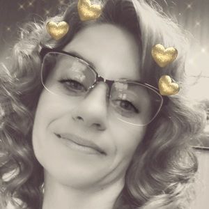 Meet your Posher, Chrystal